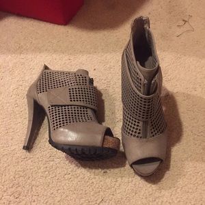 Simply Vera Vera Wang Heels